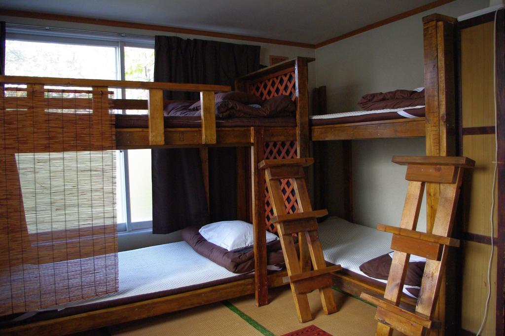 P-Dash Garden Backpackers Higashikawa Chambre photo