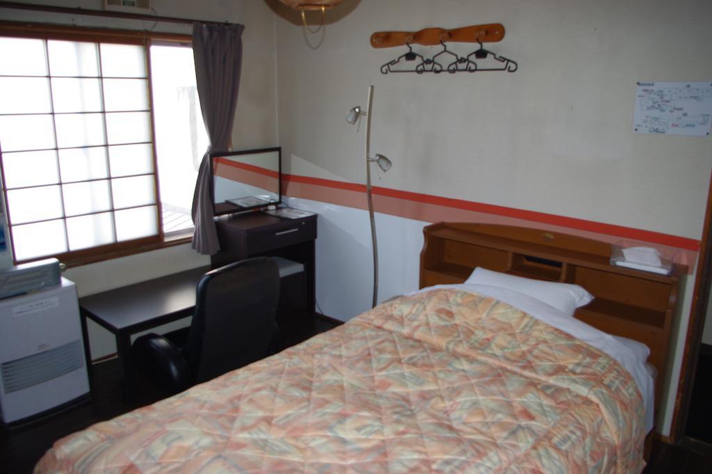 P-Dash Garden Backpackers Higashikawa Chambre photo